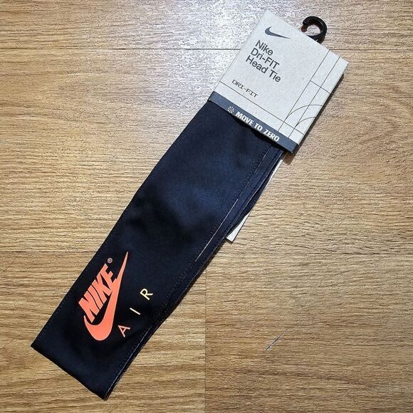 Nike Air Max Swoosh Head Tie Dri-Fit Reversible Black White Red Brand New - Picture 1 of 6